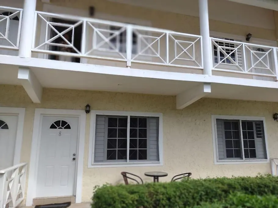 Club Caribbean Apartments Runaway Bay